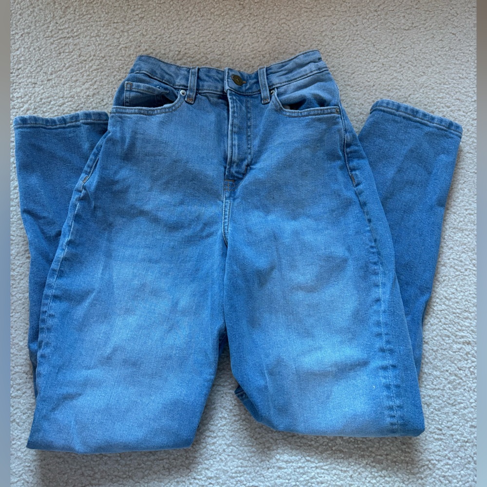 Woman’s Blue Denim Jeans